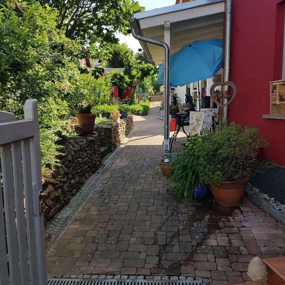 Blick Eingang zum Haupthaus Renditeobjekt Hargesheim