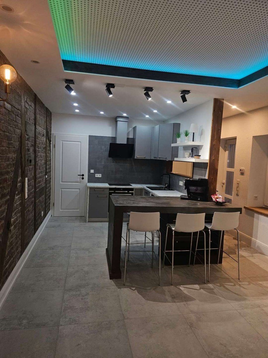 Blick in die offene K�che Erdgeschosswohnung Nu�baum