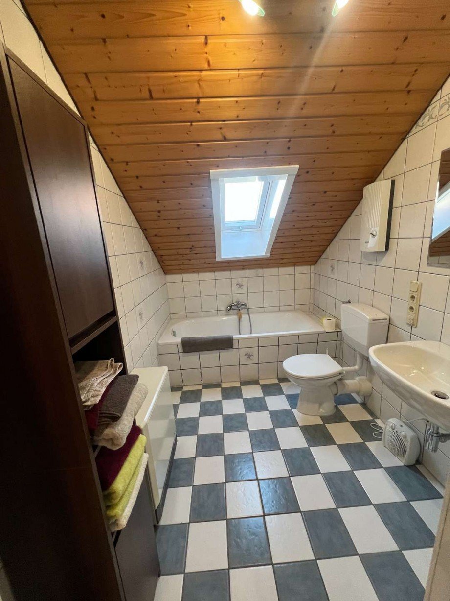 Bad OG Haus 1 Zweifamilienhaus H�ffelsheim