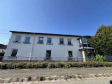 R�ckansicht Ladenlokal/Snack- oder Delikatessenlounge in Bad Sobernheim zu vermieten.