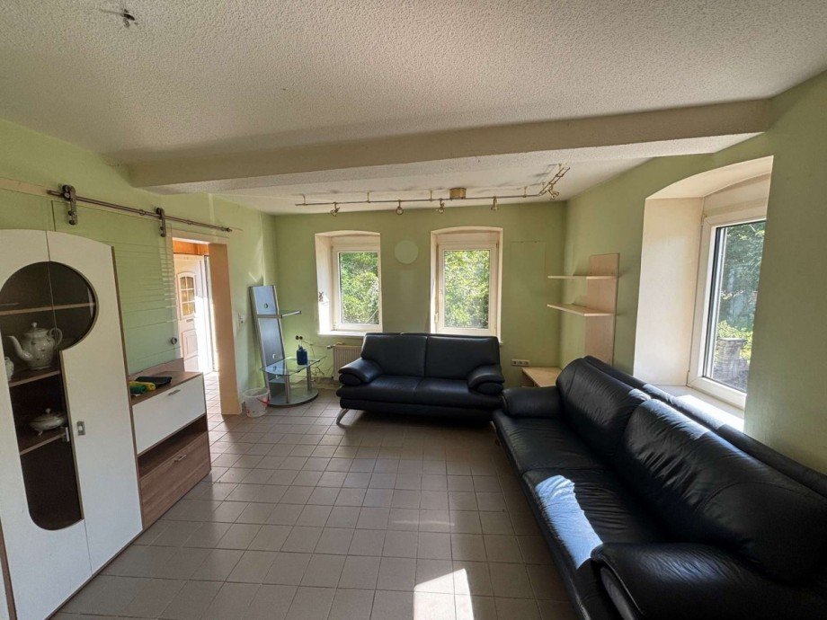 Wohnen EG Zweifamilienhaus Callbach