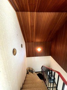 Treppenhaus EG zu OG Top-Gelegenheit! Gepflegtes Ein-Zweifamilienhaus mit sch�nem Garten in Meisenheim zu verkaufen.