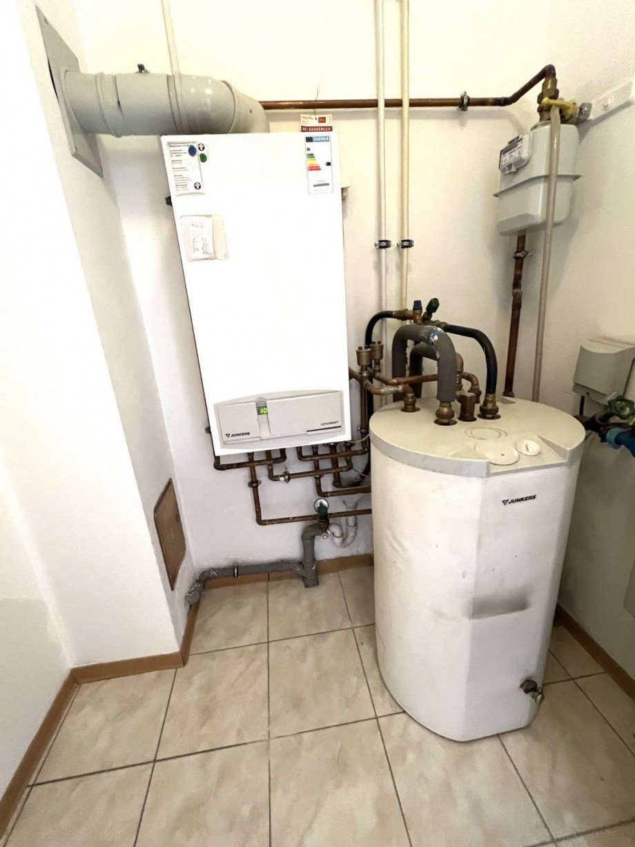 Heizung im HWR EG Doppelhaush�lfte Monzingen