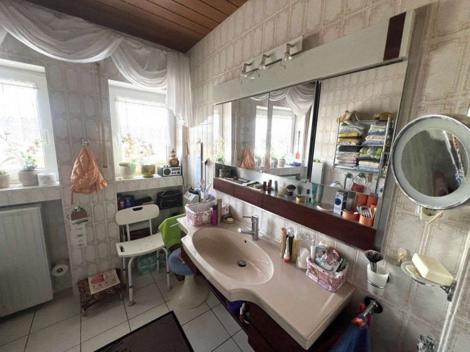 Bad EG Zweifamilienhaus Meddersheim