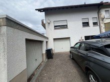 Ansicht beider Garagen PREISREDUZIERUNG!2 H�user zu einem Preis mit gro�em Grundst�ck in Randlage von Aschbach zu verkaufen