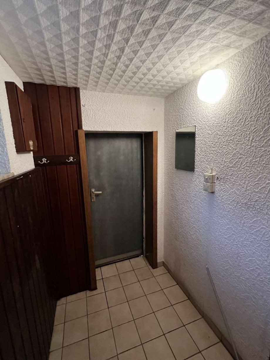 Abstellraum mit separatem AusgangEG Einfamilienhaus Feilbingert