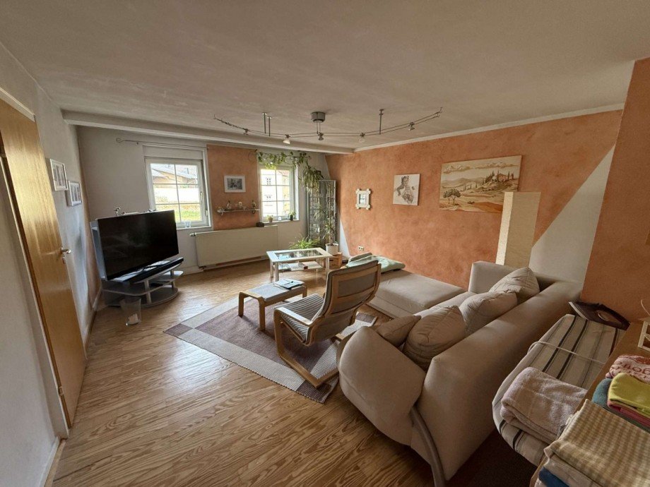 Wohnzimmer OG WHG 2 Zweifamilienhaus Meddersheim