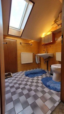 G�ste-WC DG Einmalige Gelegenheit! Einfamilienhaus mit sch�nem Gartengrundst�ck in Neu-Bamberg zu verkaufen!