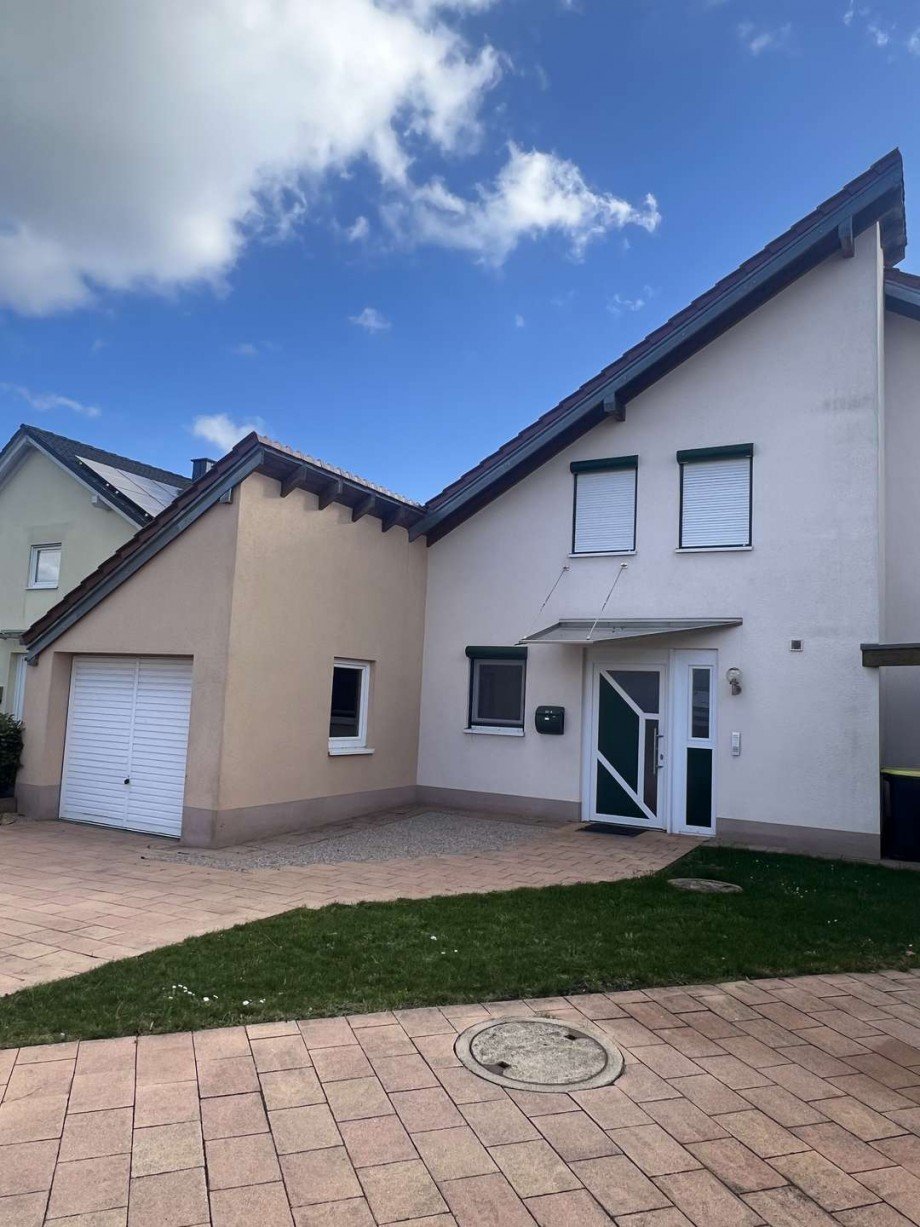 Doppelhaush�lfte Doppelhaush�lfte Monzingen