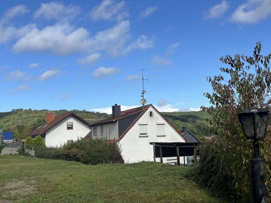 R�ck-/Seitenansicht Einfamilienhaus Lauterecken