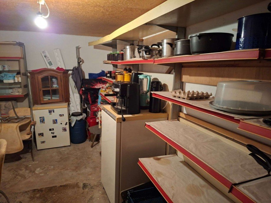 Abstellraum hinter der Garage Einfamilienhaus Sponheim