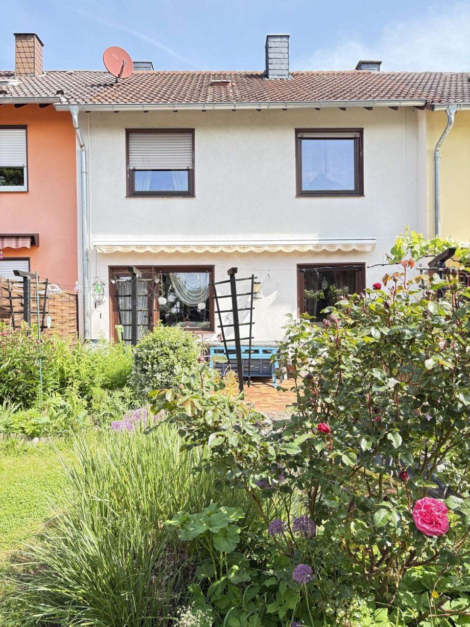 Au�enansicht R�ckseite Reihenmittelhaus Bad Sobernheim