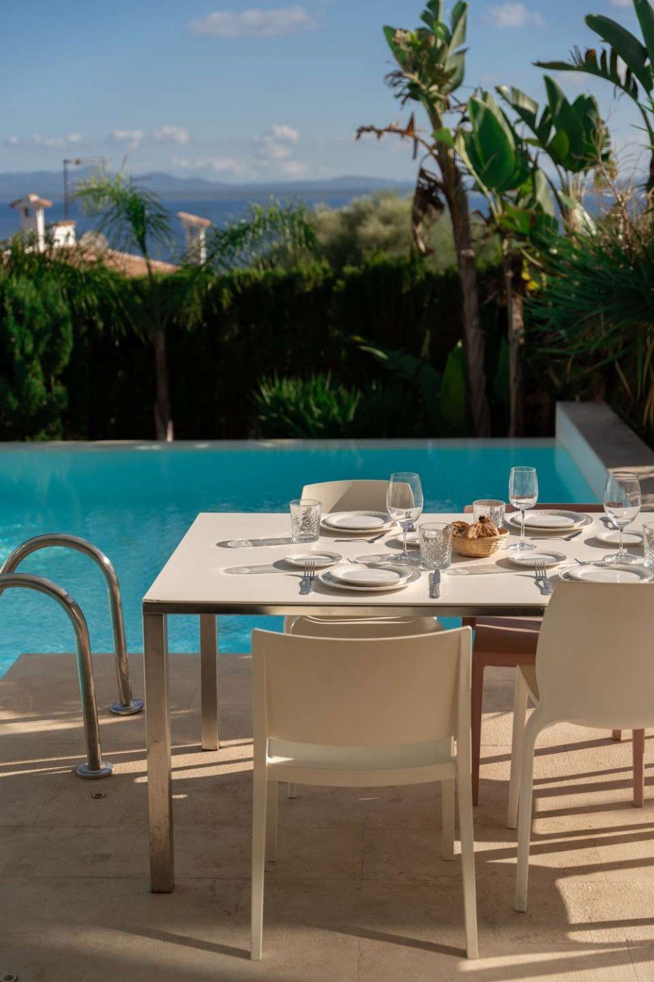 Poolterrasse Ferienhaus Alcanada / Mallorca