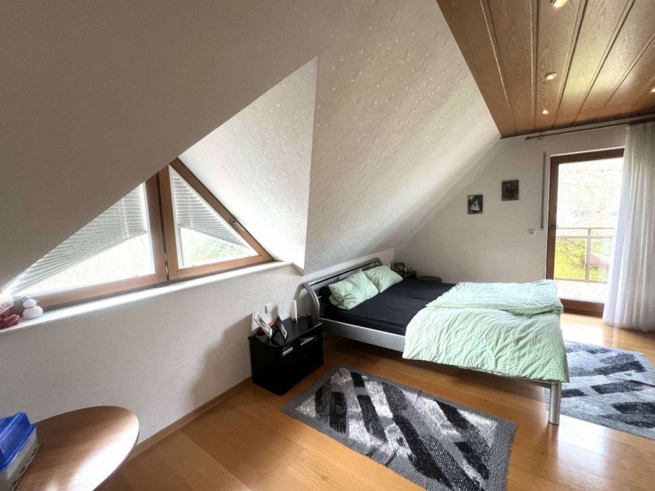 Zimmer 2 DG Renditeobjekt Obermoschel