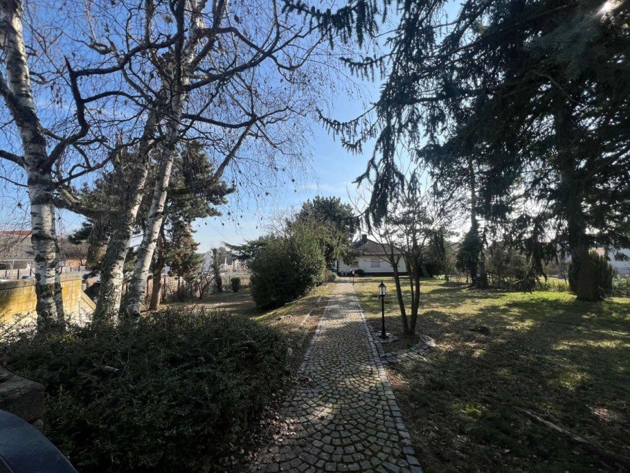 Fu�weg zum Haus Bungalow Bad Kreuznach-Winzenheim