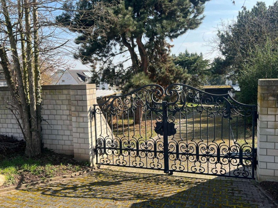 Einfahrtstor Bungalow Bad Kreuznach-Winzenheim