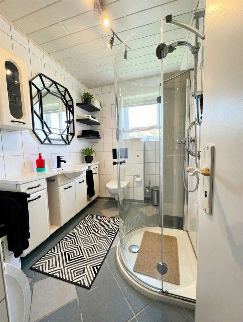 Badezimmer - (KI generiert) Reihenmittelhaus Bad Sobernheim