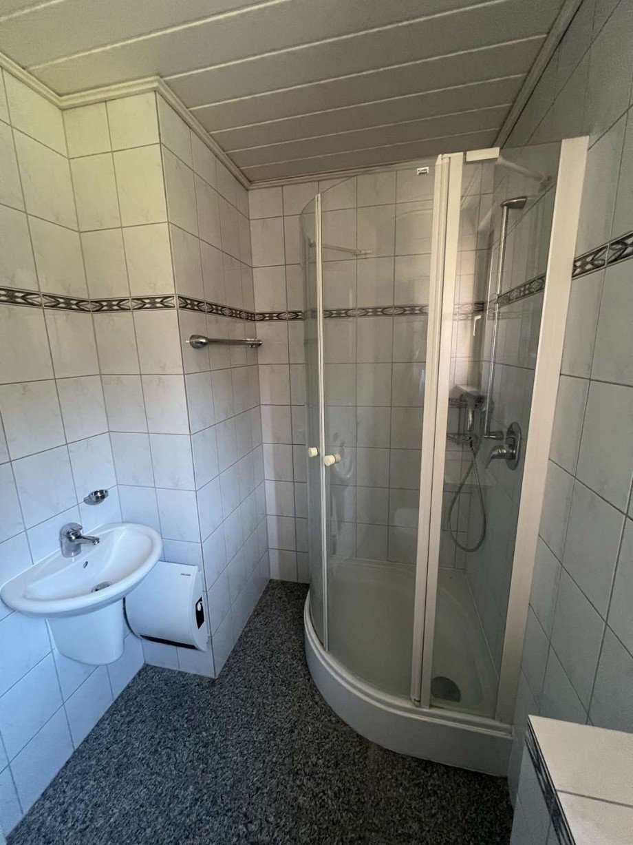 Bad 2 mit Dusche OG Einfamilienhaus Kirn-Sulzbach