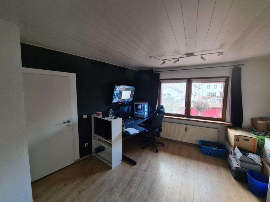 Zimmer 2 im OG Haupthaus Renditeobjekt Hargesheim