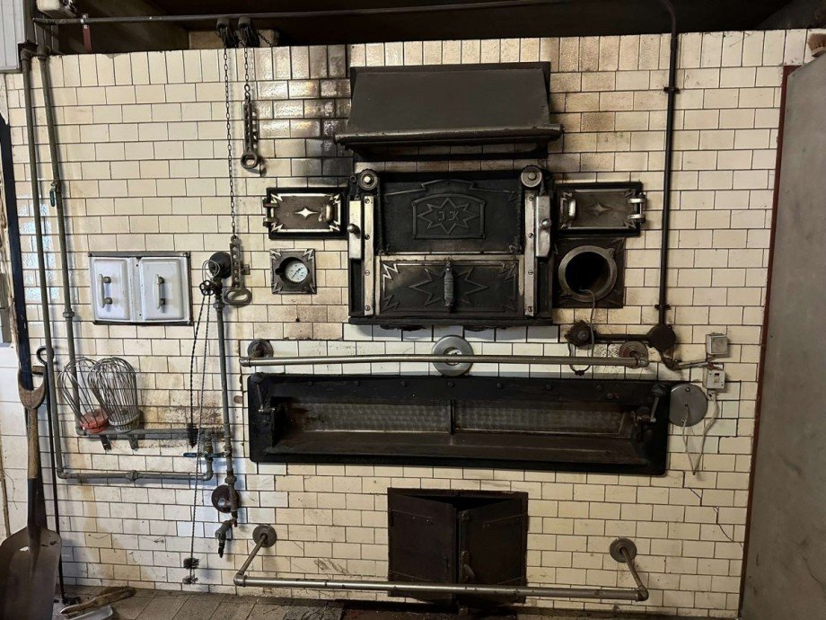 alter Backofen Backstube Haus Eppenbrunn