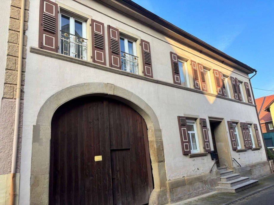 Einfahrt zum Hof Einfamilienhaus Meddersheim