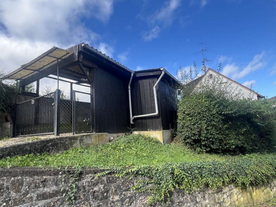 Carport und untere Einfahrt Einfamilienhaus Lauterecken