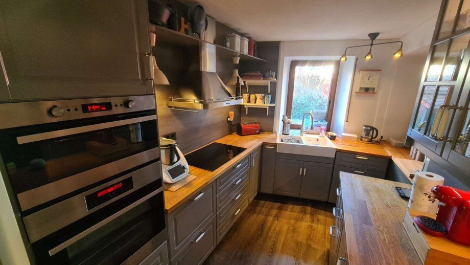 Blick K�che EG im Haupthaus Zweifamilienhaus Hargesheim