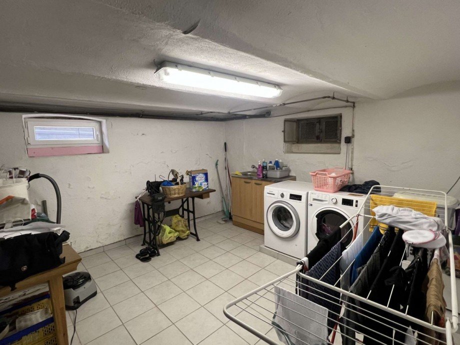 Waschraum im Kellergescho� Haus Staudernheim