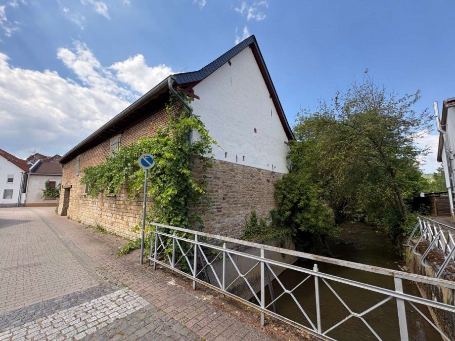 Ansicht seitlich mit Wiesbach Haus Zotzenheim