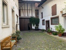Innenhof Preisreduzierung! Bauernhaus und idyllischem Innenhof, Scheune und Nebengeb�uden