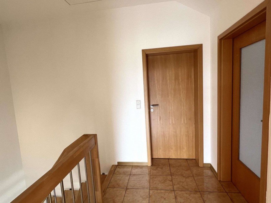 Flur DG Doppelhaush�lfte Monzingen