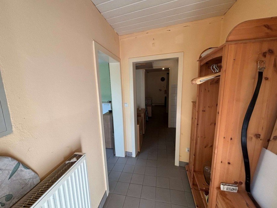 Flur EG Zweifamilienhaus Callbach