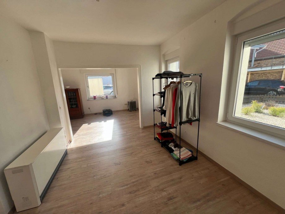 Zimmer 2 EG Haus 1 Zweifamilienhaus H�ffelsheim