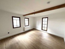 Wohn-/Esszimmer OG Erstbezug nach Renovierung! 2 Zimmer, K�che mit EBK, Bad in Nu�baum zu vermieten!