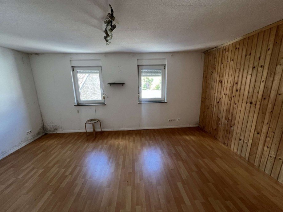 Zimmer 1 OG Zweifamilienhaus Obermoschel