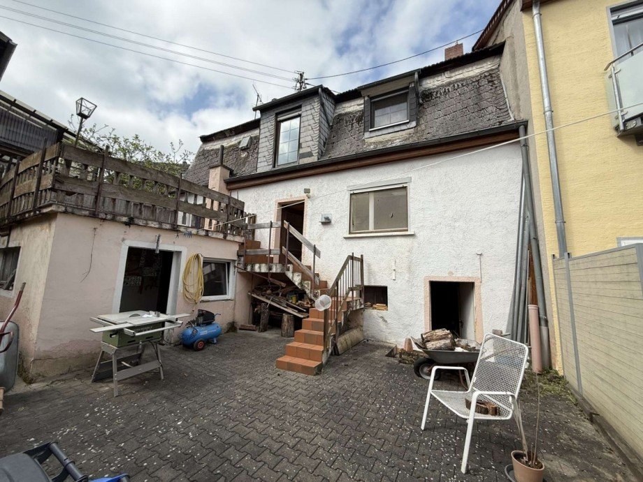 R�ckansicht Zweifamilienhaus Meddersheim