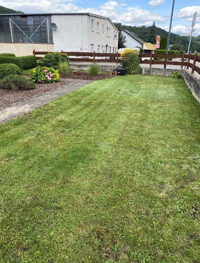 Garten Zweifamilienhaus Boos