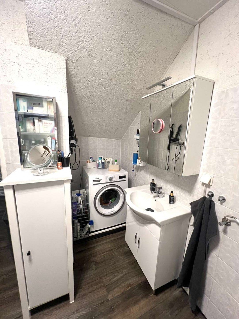 Badezimmer EG Hinterhaus Mehrfamilienhaus Bad Sobernheim