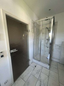 Bad im DG Einmalige Gelegenheit! Repr�sentative Villa als Doppelhaush�lfte in Wuppertal zu verkaufen!