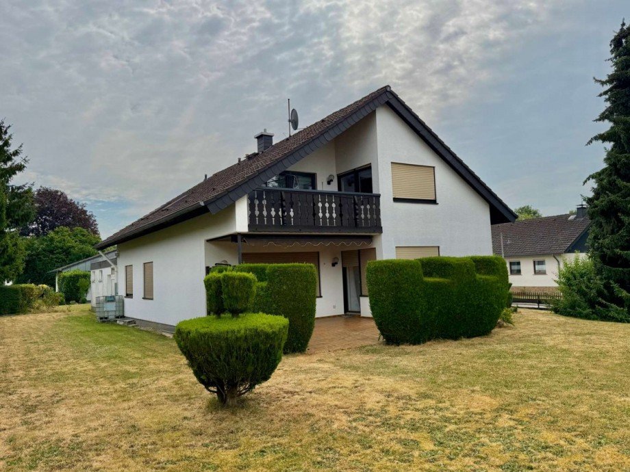 Seitenansicht 2 Einfamilienhaus Nannhausen