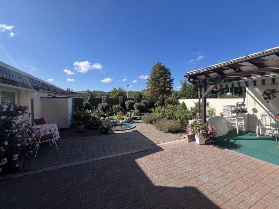 Ansicht Terrasse und Garten Bungalow Bad Sobernheim