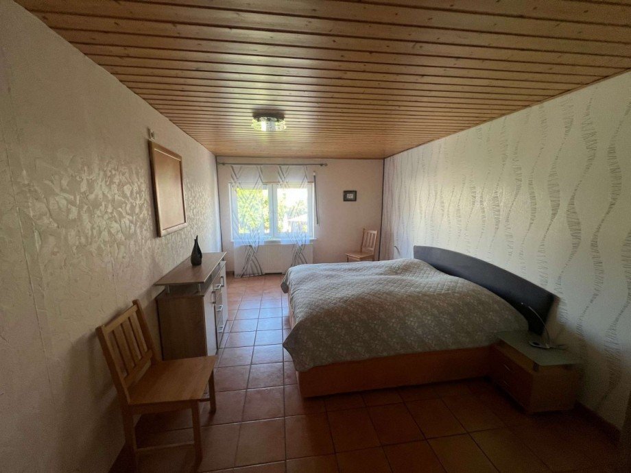 Schlafzimmer OG Hinterhaus Mehrfamilienhaus Bad Sobernheim