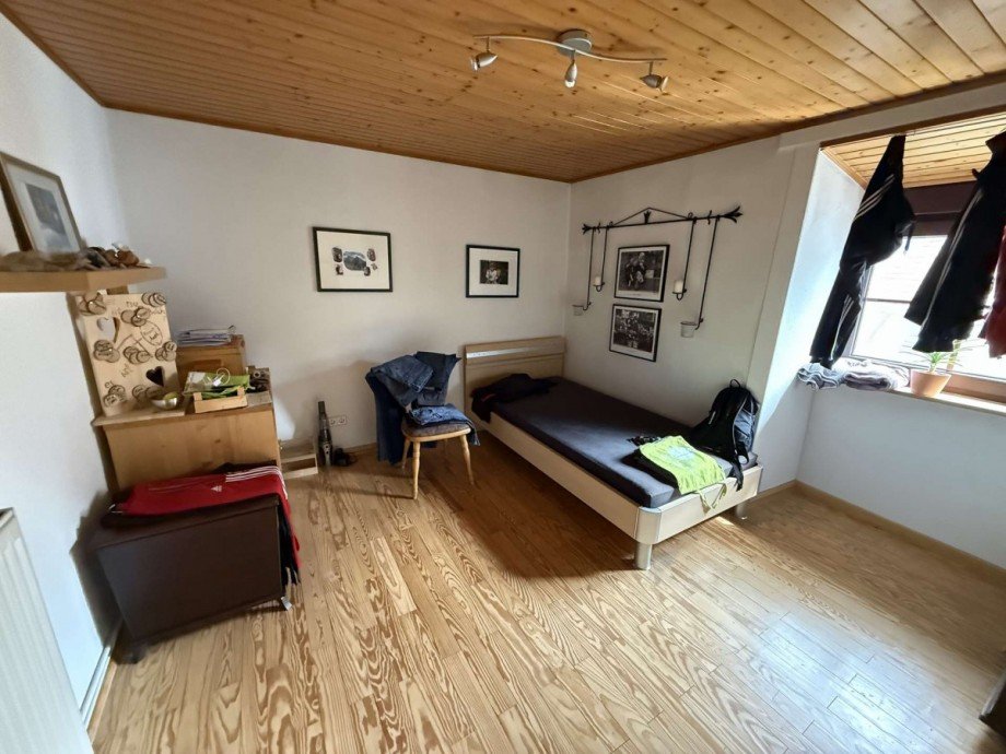 G�stezimmer OG WHG 2 Zweifamilienhaus Meddersheim