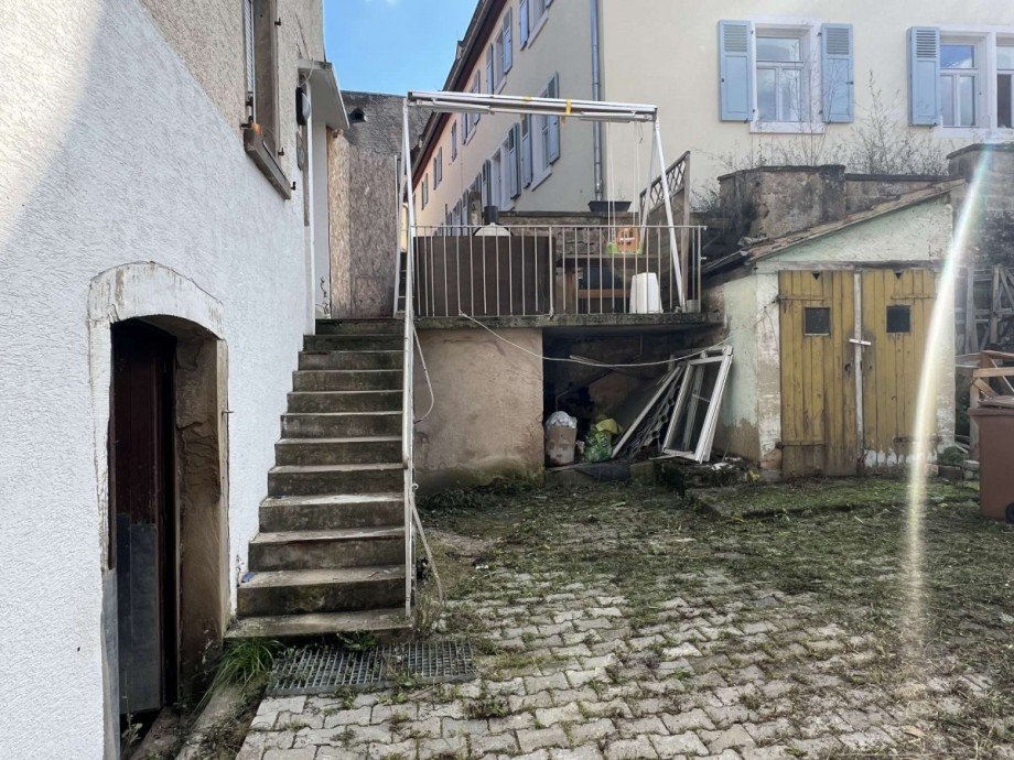 Treppenaufgang zur Haust�r Zweifamilienhaus Obermoschel