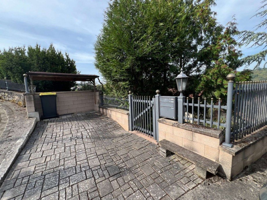 Eingangsbereich zu Hinterhaus Einfamilienhaus Odernheim