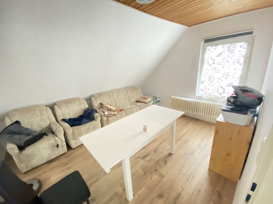 Wohnzimmer DG Renditeobjekt Kappel