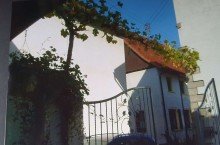 Nebengeb�ude Preisreduzierung! Bauernhaus und idyllischem Innenhof, Scheune und Nebengeb�uden