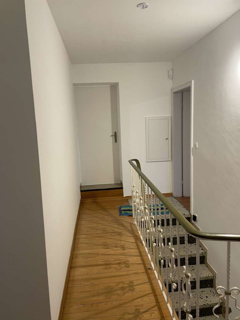 Flur oben Wohnung Schneppenbach