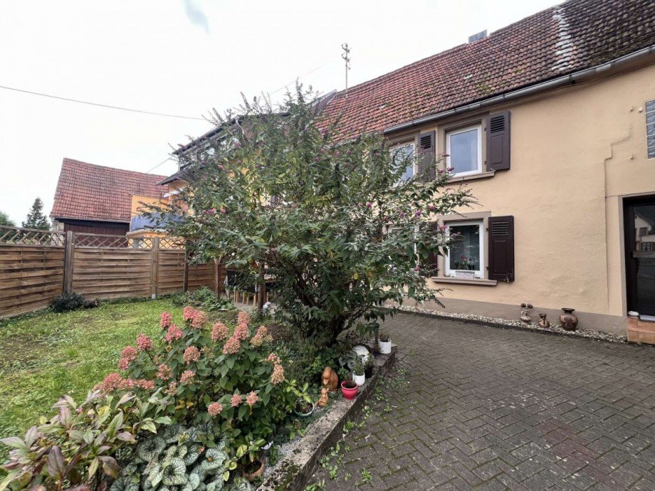 Vorderansicht Haus Einfamilienhaus Breitenheim