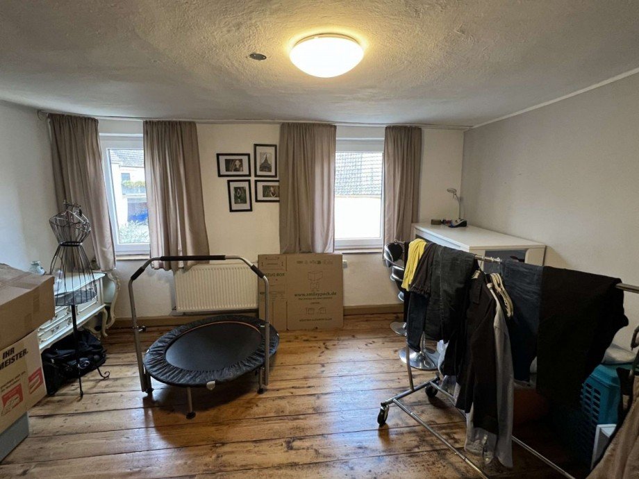 Zimmer 1 OG Renditeobjekt Breitenheim